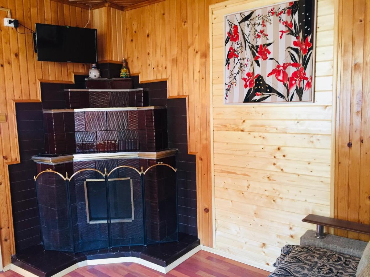 Котетж У Вілла Діола Kossiv Extérieur photo